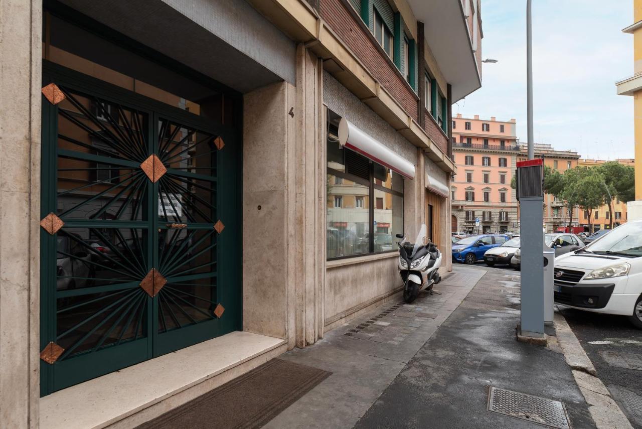Piazza Re Di Roma Comfy Apartment Exterior foto